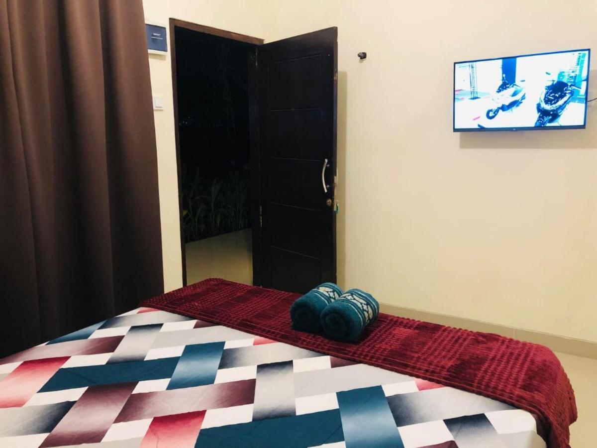 Calliandra Homestay Banyuwangi  Ngoại thất bức ảnh