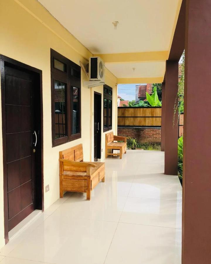 Calliandra Homestay Banyuwangi  Ngoại thất bức ảnh