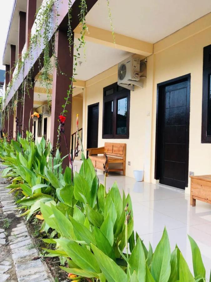 Calliandra Homestay Banyuwangi  Ngoại thất bức ảnh